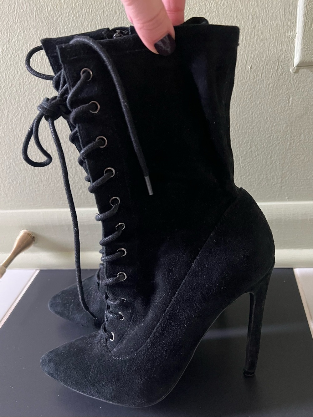 Steve Madden black suede lace up heeled boots - Picture 3 of 5